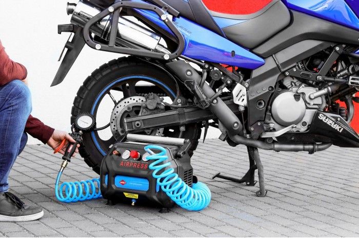 Blue Series Basic Compressor inflating a motorcycle tyre